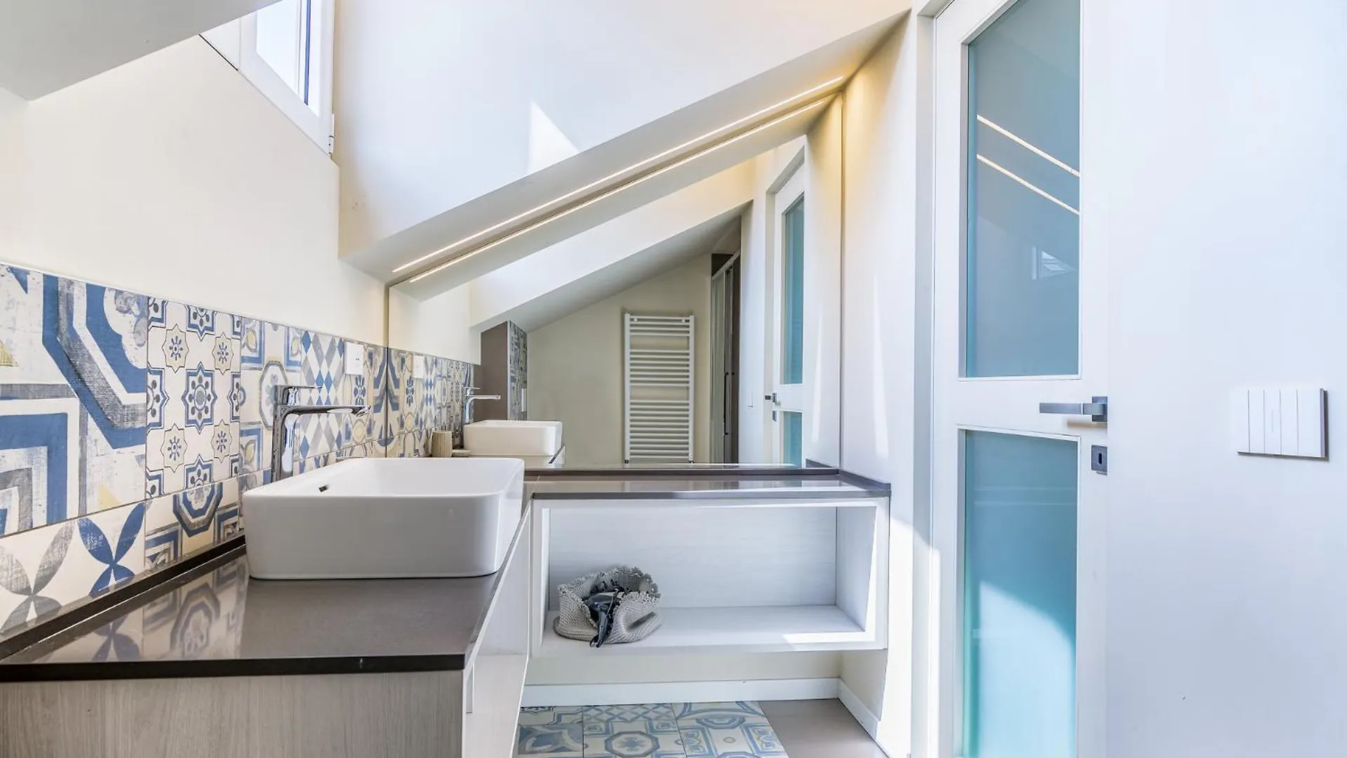 Luxury Flat Duomo 6Pax Wifi Top Διαμέρισμα Μιλάνο