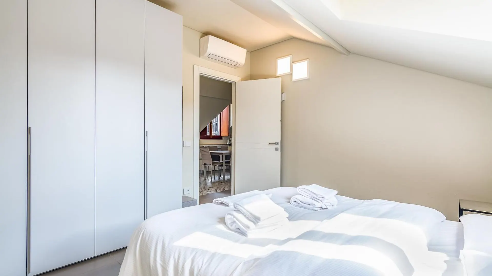 Апартаменты Luxury Flat Duomo 6Pax Wifi Top Милан