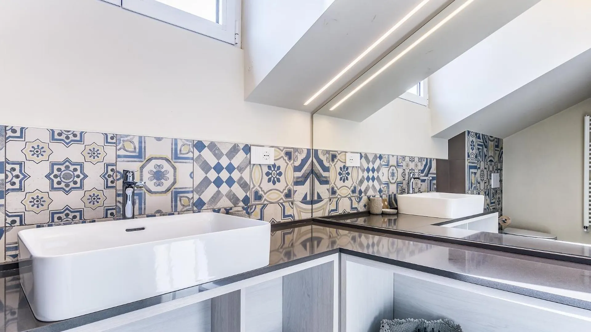 Апартаменты Luxury Flat Duomo 6Pax Wifi Top Милан Италия